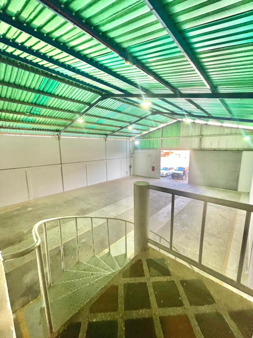 GALPON EN VENTA UBICADO UD 305 SECTOR EL GUAM