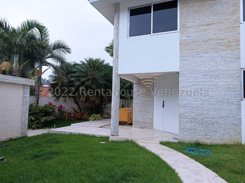 Casa en venta con excelente distribucion y al