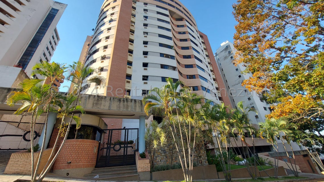 24-20927 RAH Apartamento Amoblado en Alquiler