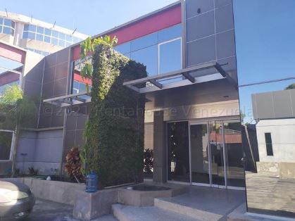 Edificio en venta ubicado en el Centro de Val