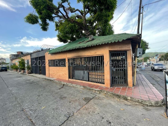 26-106 RAH Lote Comercial de 5 Locales en Ven