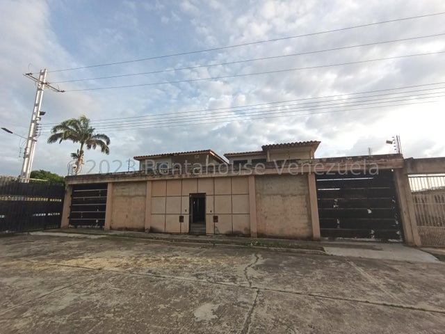 Terreno en venta en Jardines de manantial val