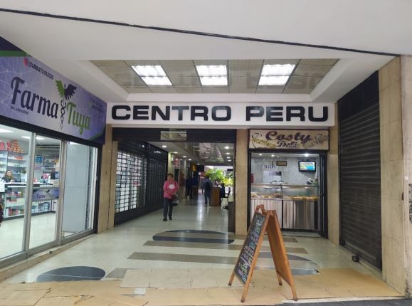 ALQUILO OFICINA/CONSULTORIO EN LA AVENIDA FRA