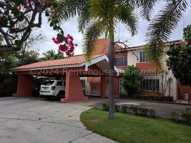 25-1819  Casa en Venta en Las Mercedes de San