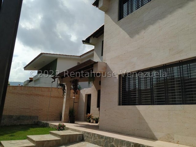 24-13814  Hermosa y amplia casa en Venta en T