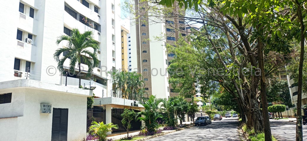 25-1555 Apartamento en Alquiler en Valles de 