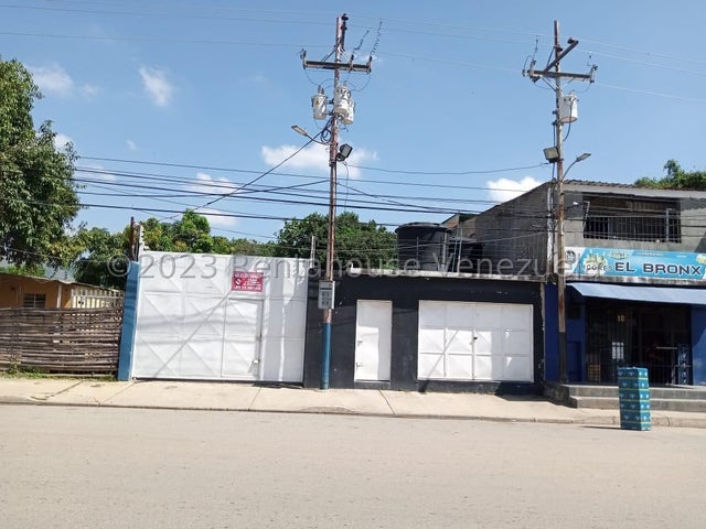 25-1115  Galpon en Venta con sala de exhibici
