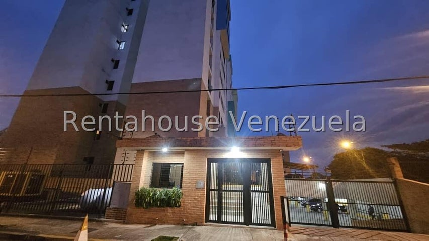 25-6831 Apartamento en Alquiler parcialmente 