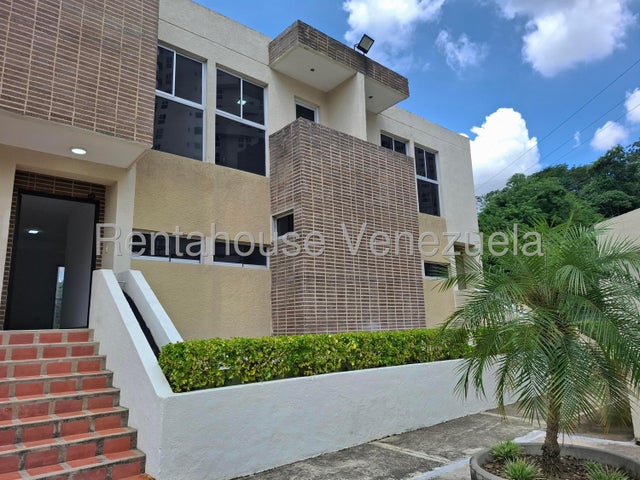 25-6710 Townhouse en Venta El Rincon Naguanag