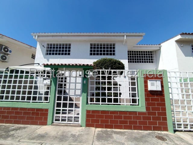 CASA EN VENTA URBANIZACION VILLAS DE ARAGUA L