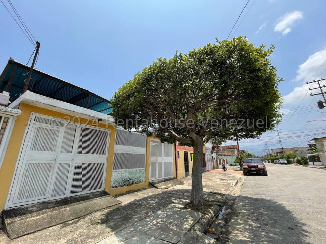 CASA EN ALQUILER URBANIZACION SAN IGNACIO MAR