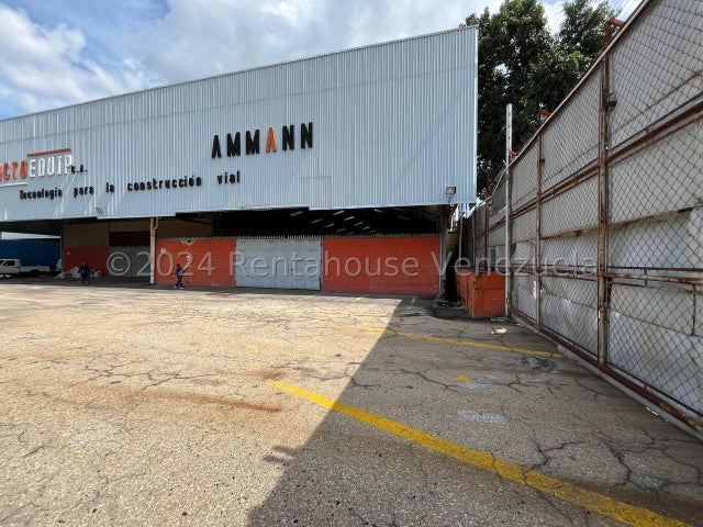 GALPON EN ALQUILER EN ZONA INDUSTRIAL HAMACA 