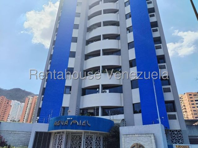 25-16010 Penthouse en Venta en La Trigaleña 