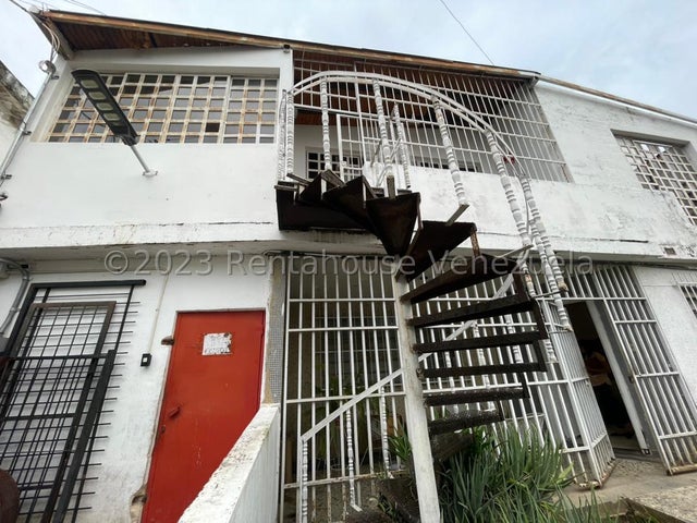 El Viñedo Casa en venta Ubicada en Valencia 