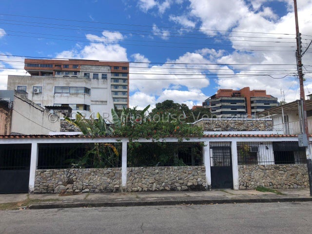 El Viñedo Casa con oportunidad Comercial  en
