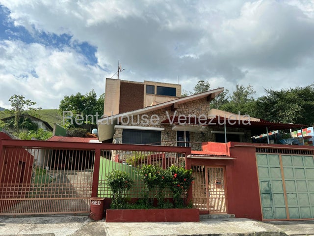 Casa en venta en Carialinda Naguanagua 26-103