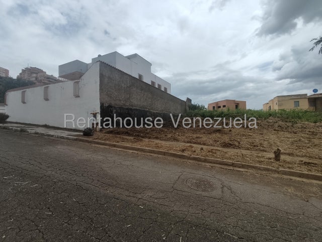 25-23094 Parcela Residencial en Venta de 866 