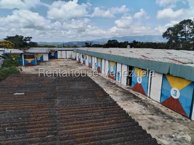 26-7297 Urbanizacion Industrial de 20 Galpone