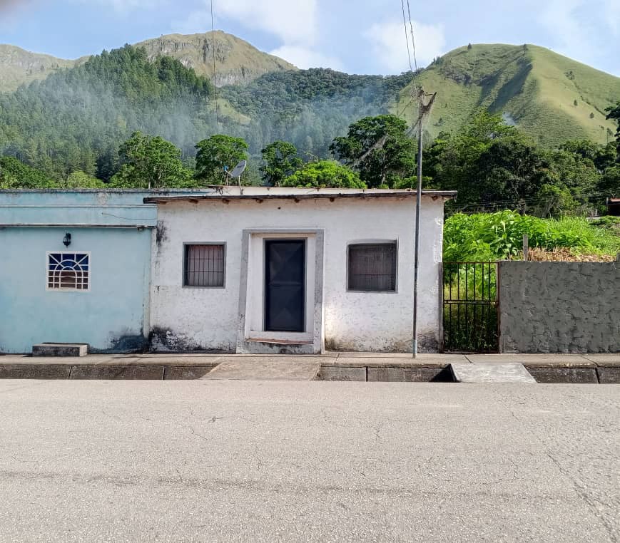 Se vende local, El Guácharo 