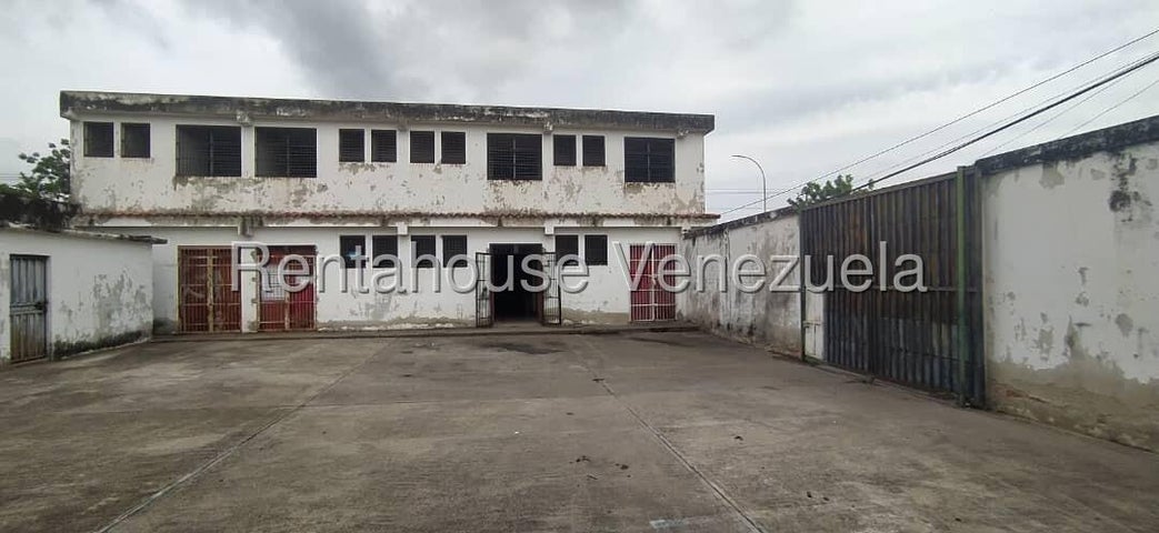 Edificio en venta Ubicado en San Blas Valenci
