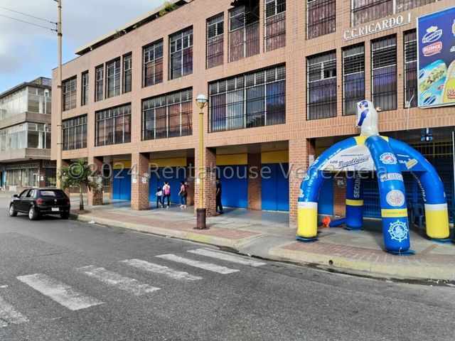 Edificio en venta Av Bolivar Su Valencia Cara
