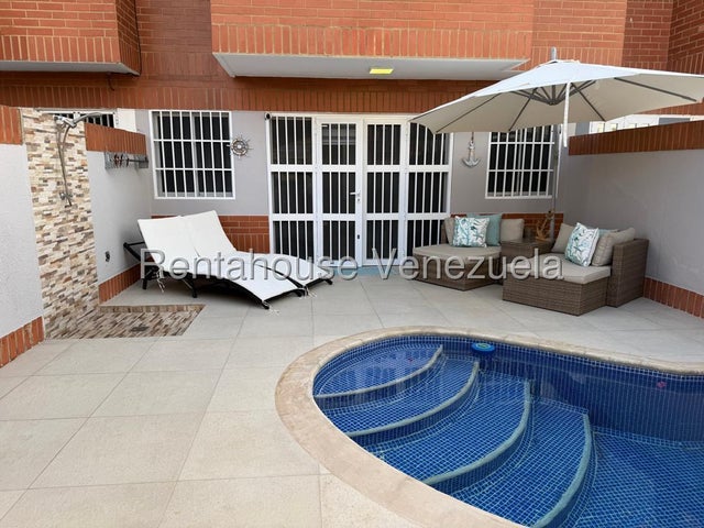 Townhouse en venta ubicado en flamingo falcon