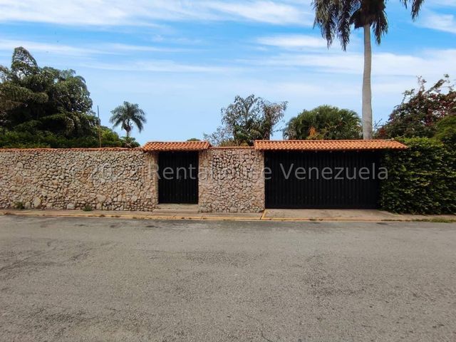CASA EN VENTA EN URB. BARRIO SUCRE LAS DELICI