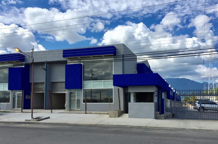 GALPON EN VENTA EN BARRIO SAMAN DE GUERE TURM