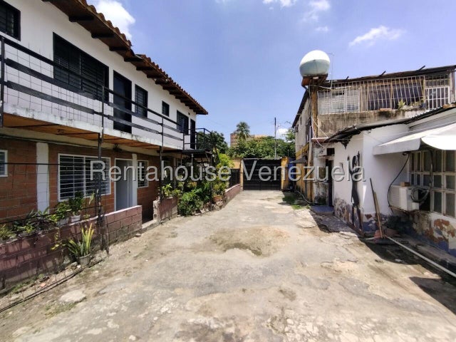 TERRENO EN VENTA ZONA CENTRO DE MARACAY ESTAD