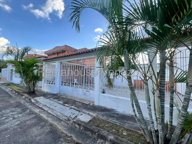 CASA EN VENTA URB. MORICHAL DE CAGUA ESTADO A