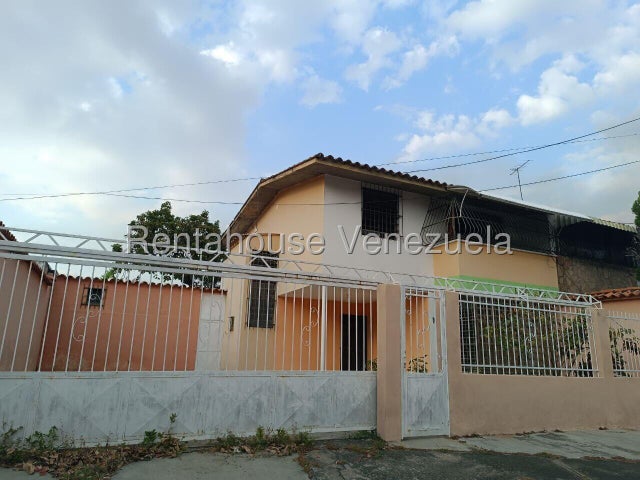 Comoda Csa en venta  en La Campiña Naguanagu