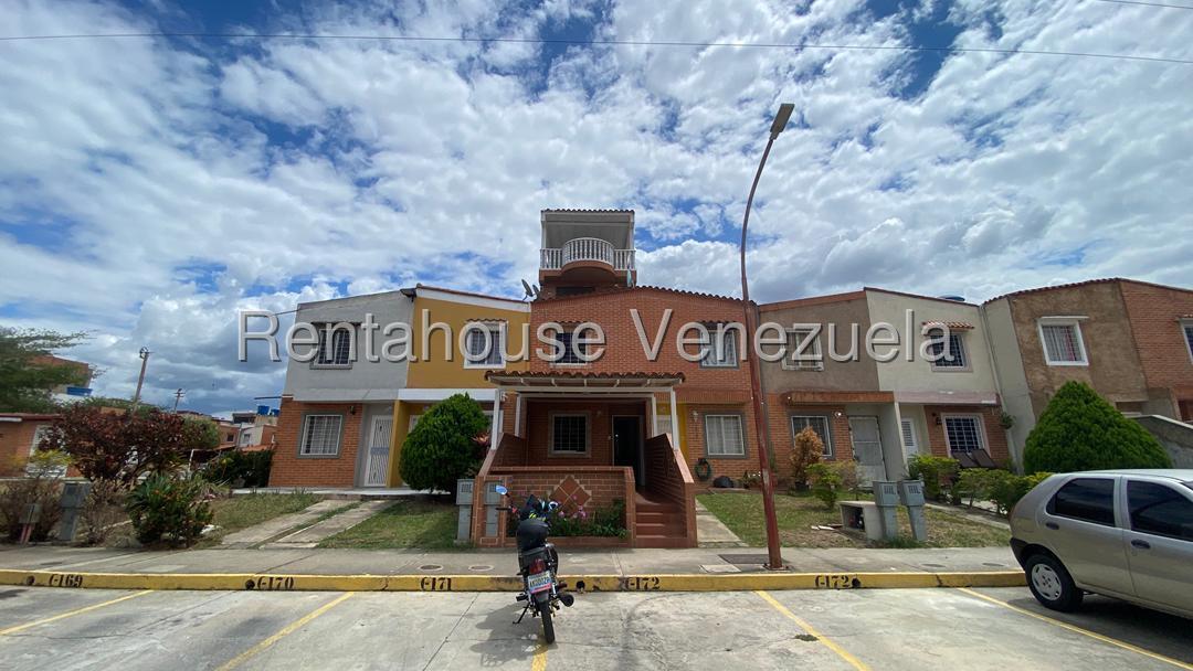 Exclusivo Town House de 4 niveles con diseño