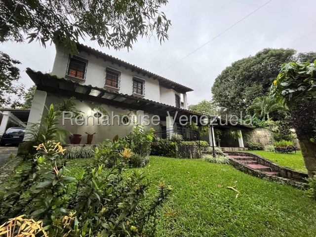 CASA EN VENTA URB. EL CASTAÑO MARACAY ESTADO