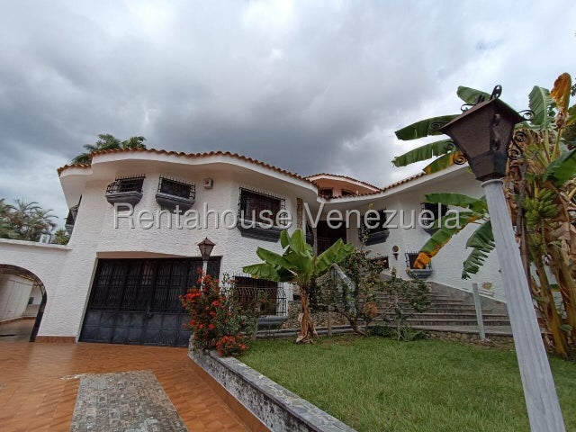 Casa amoblada en venta ubicada en La Viña Va
