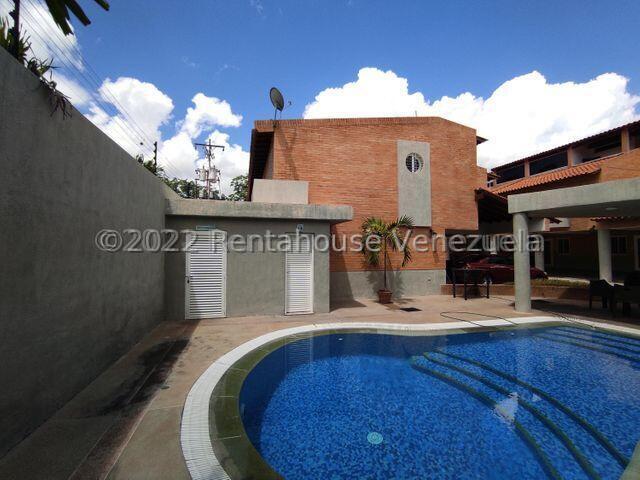 Townhouse con pozo y planta electrica en vent