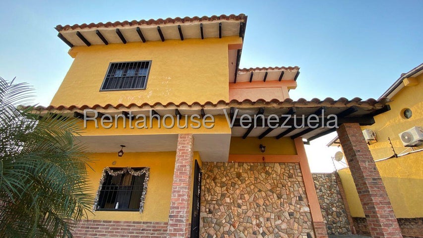 Casa en venta ubicada en El Polvero San Diego