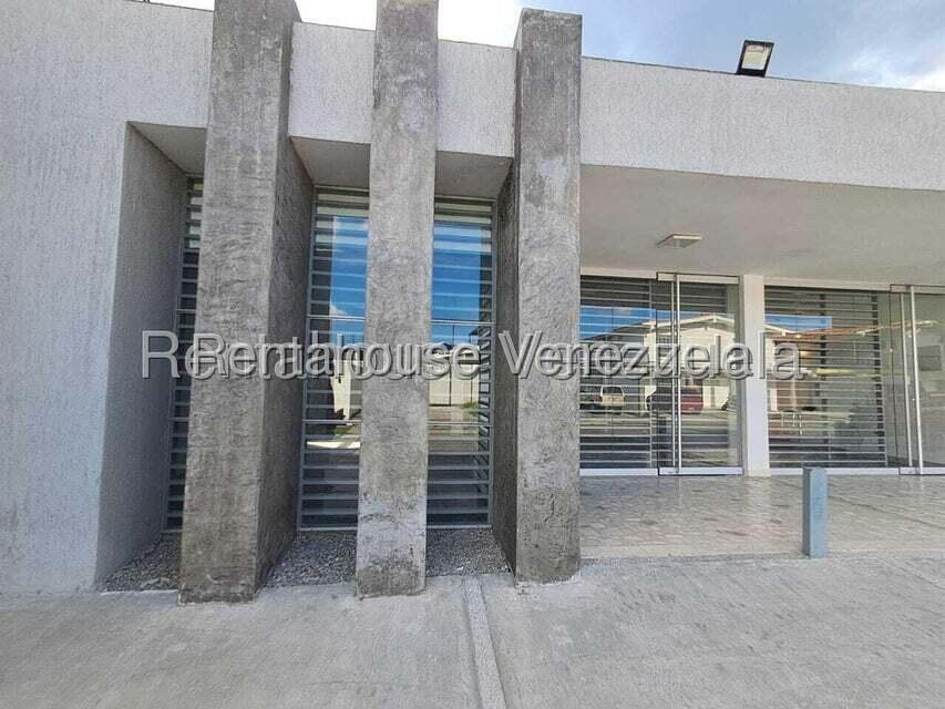 Local en santa Cecilia en alquiler Valencia C