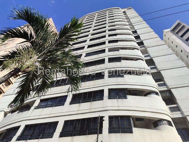 Apartamento con planta electrica en alquiler 