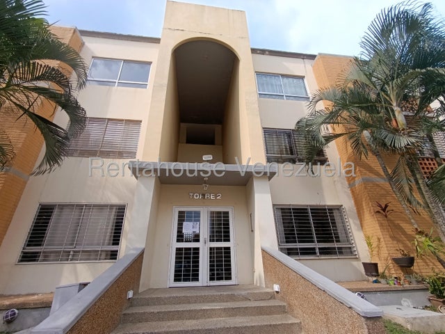 Apartamento Planta Baja en Valles del Nogal -