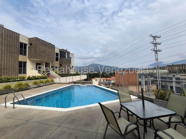 26-17882 Hermoso Townhouse En Alquiler amobla