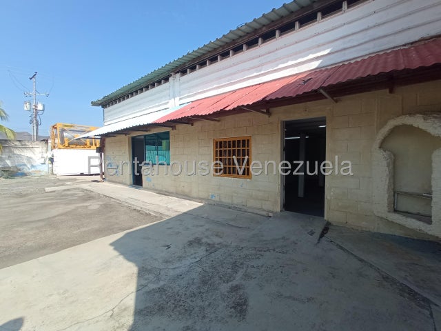 Galpón 140m² Parque Industrial Castillito �