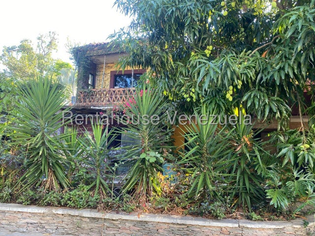 Towhouse en vemta ubicado en monteserino San 