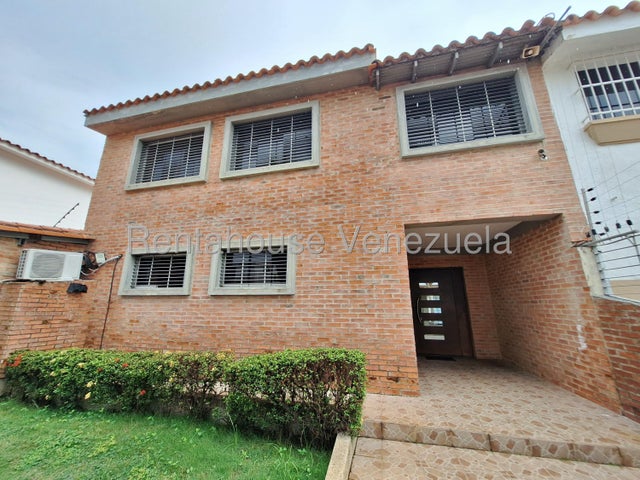 Casa Remodelada Tipo Dúplex – El Trigal No