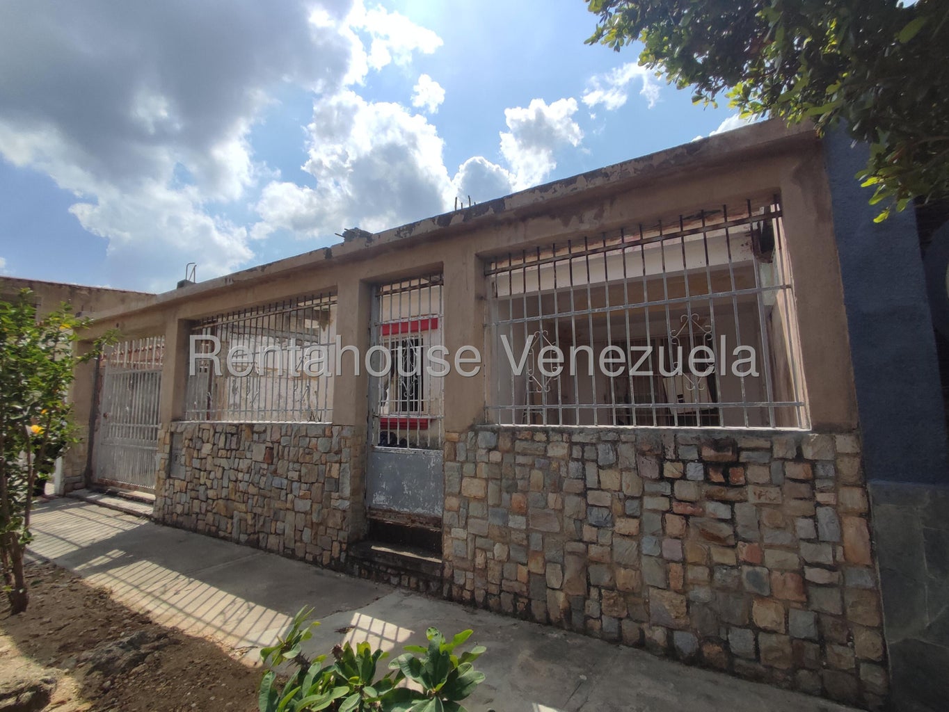Casa en venta en las Quintas de Naguanagua Ca