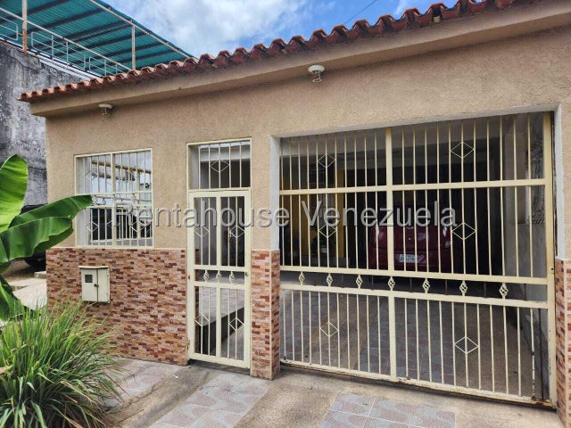 YL Rentahouse Vende casa en el Portal II. Cal