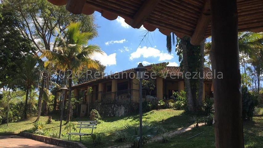 YL Rentahouse Vende Hacienda en Altos Reyes B