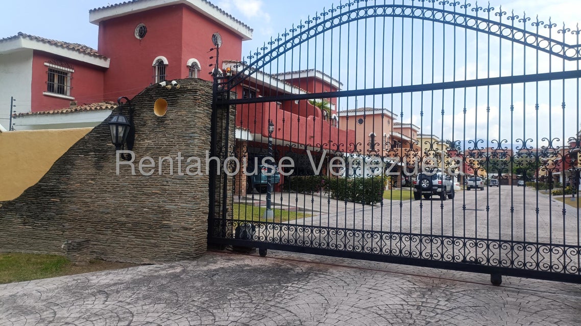 SOLO CLIENTES Casa Dúplex en Venta – El Tr