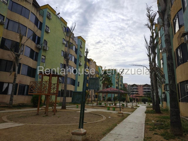 26-22106 Apartamento en Venta no muebles tien