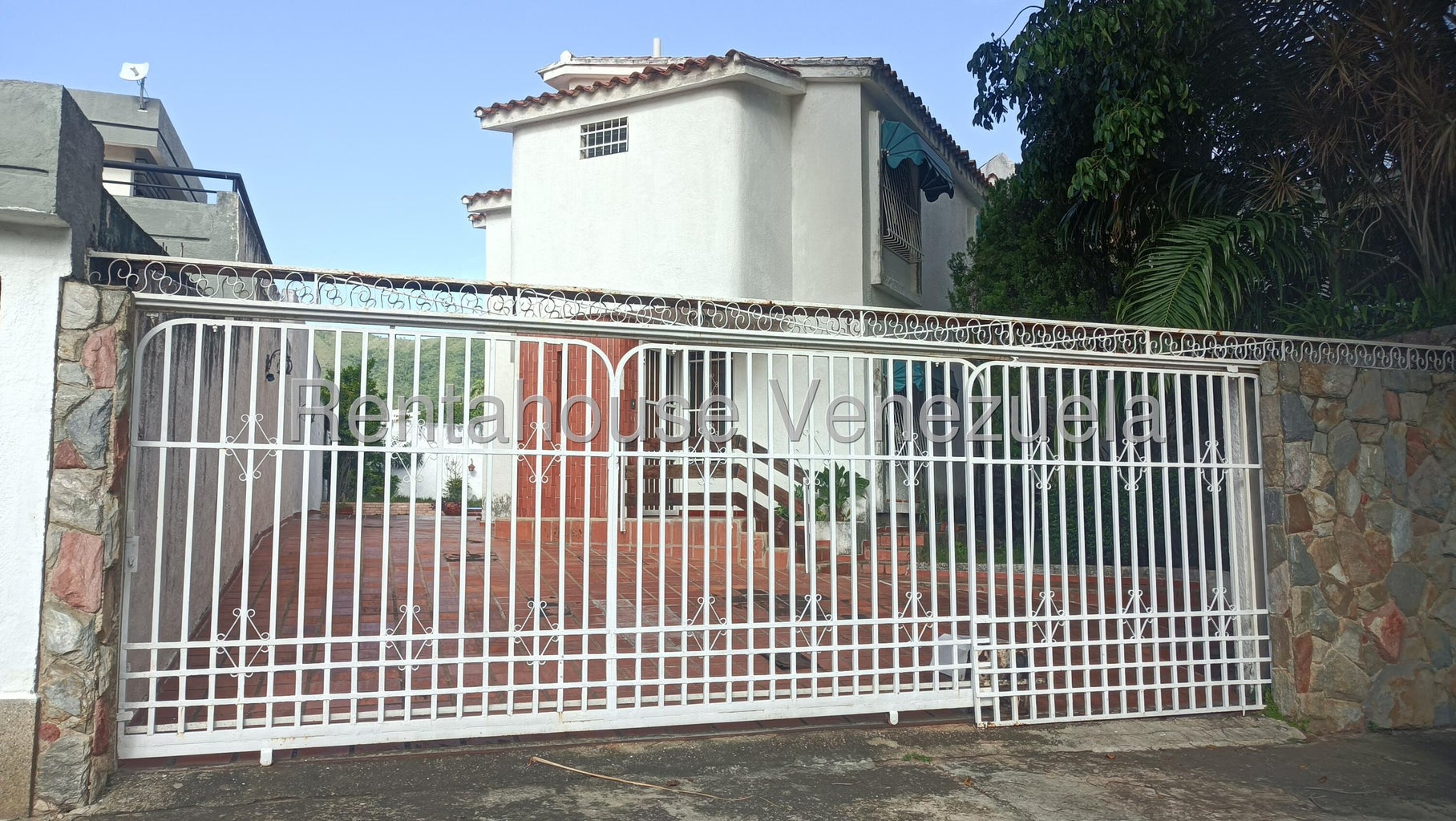 Casa en venta en la Trigaleña Valencia Carab