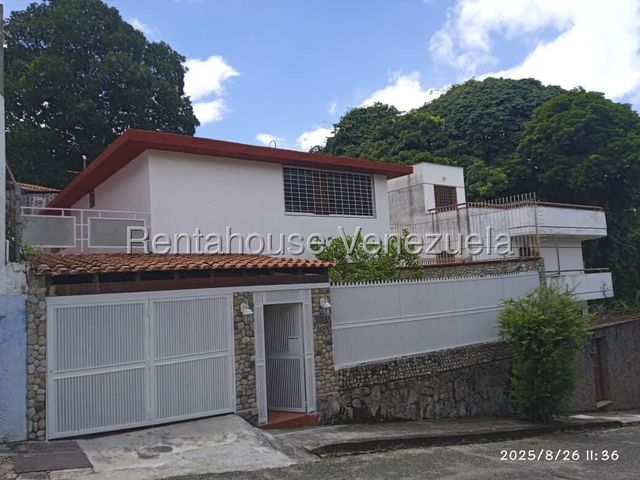 VENTA ALTA FLORIDA #23-5224 Hermosa casa en V